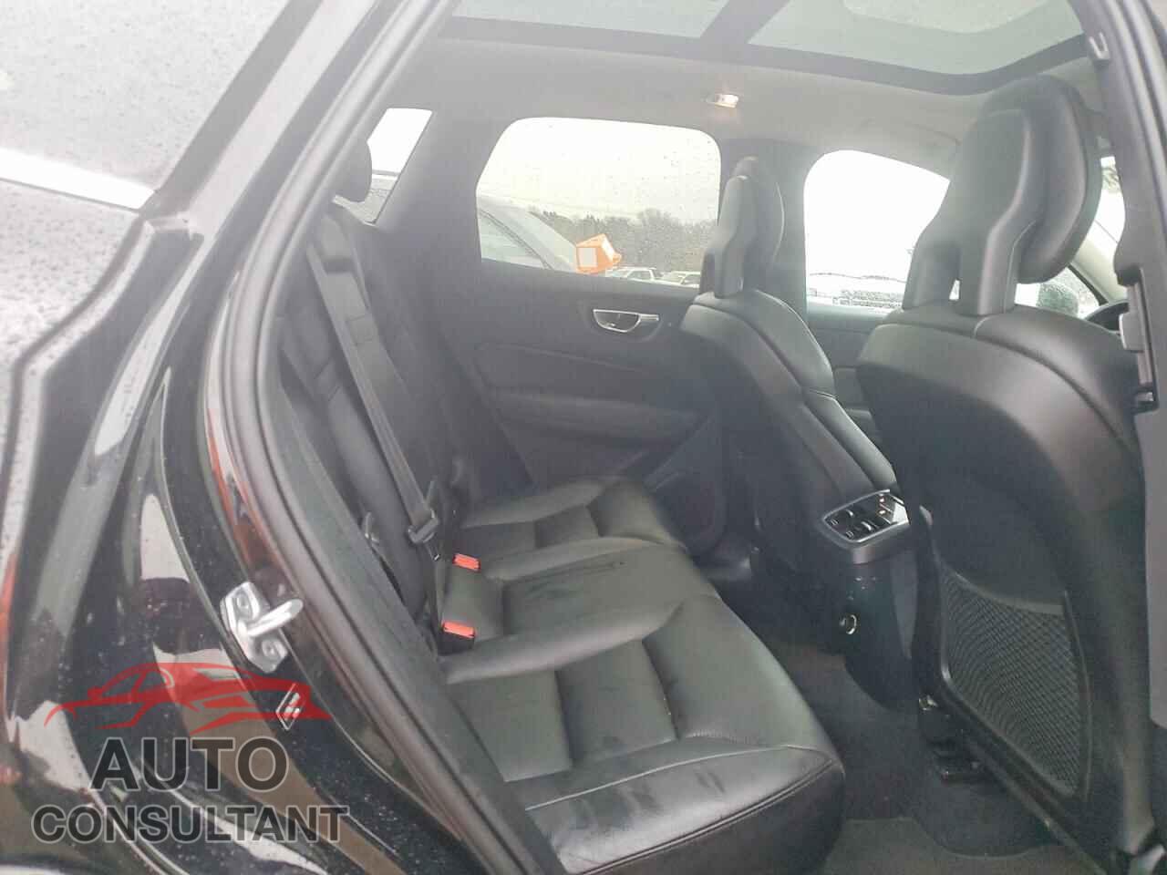 VOLVO XC60 2019 - LYV102RL7KB187708