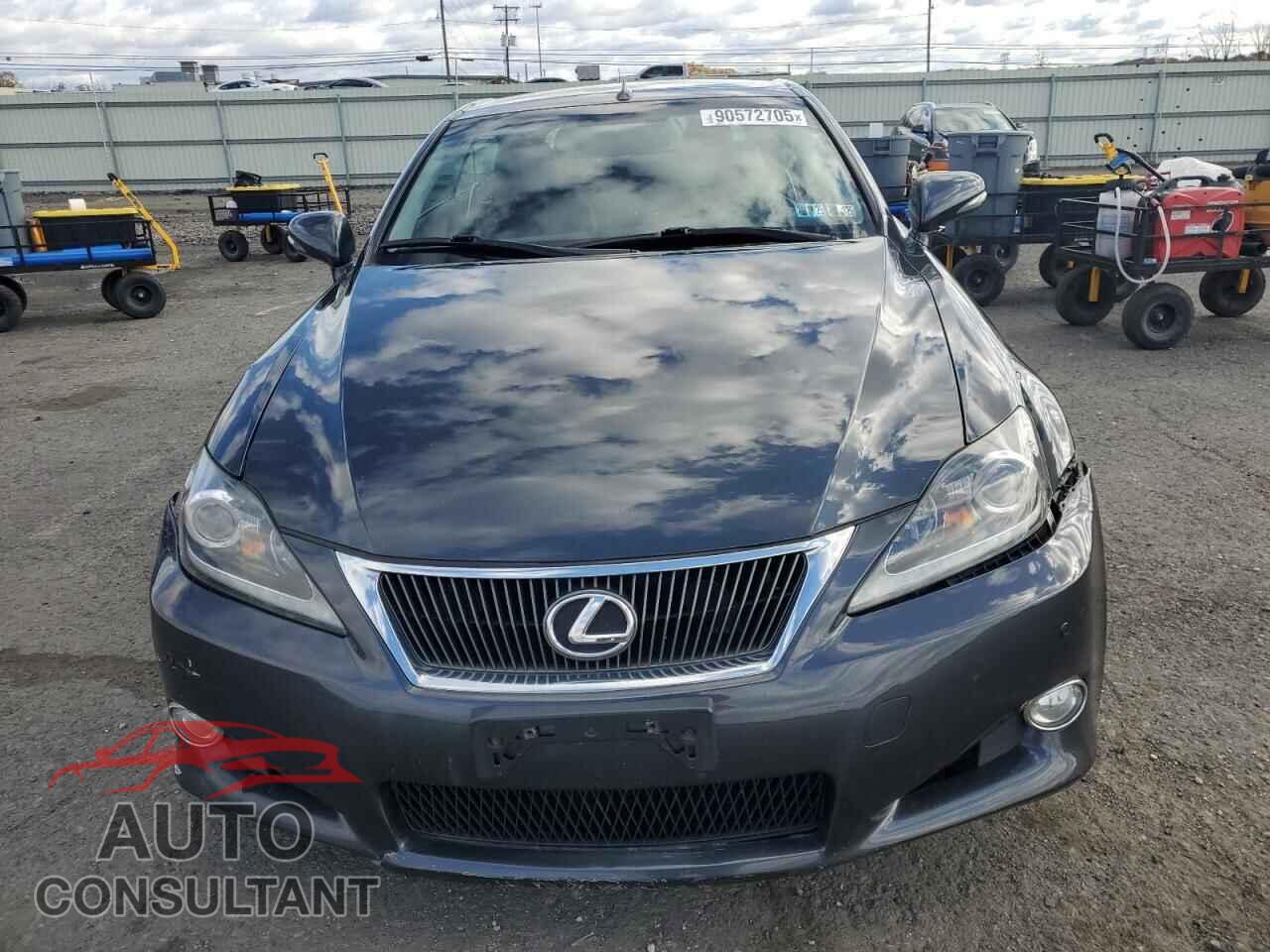 LEXUS IS 2011 - JTHFF2C24B2520189