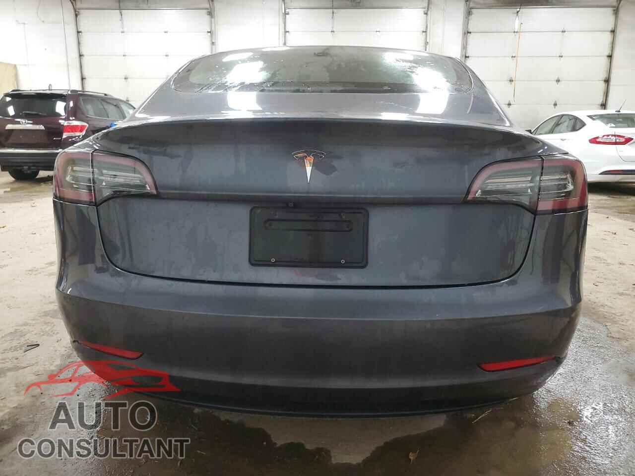 TESLA MODEL 3 2019 - 5YJ3E1EA9KF411147