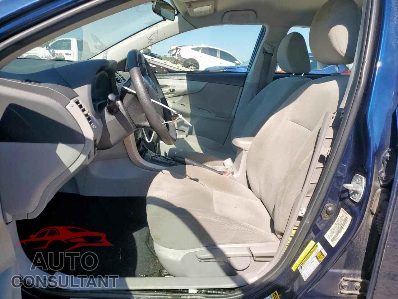 TOYOTA COROLLA 2013 - 5YFBU4EE4DP203090