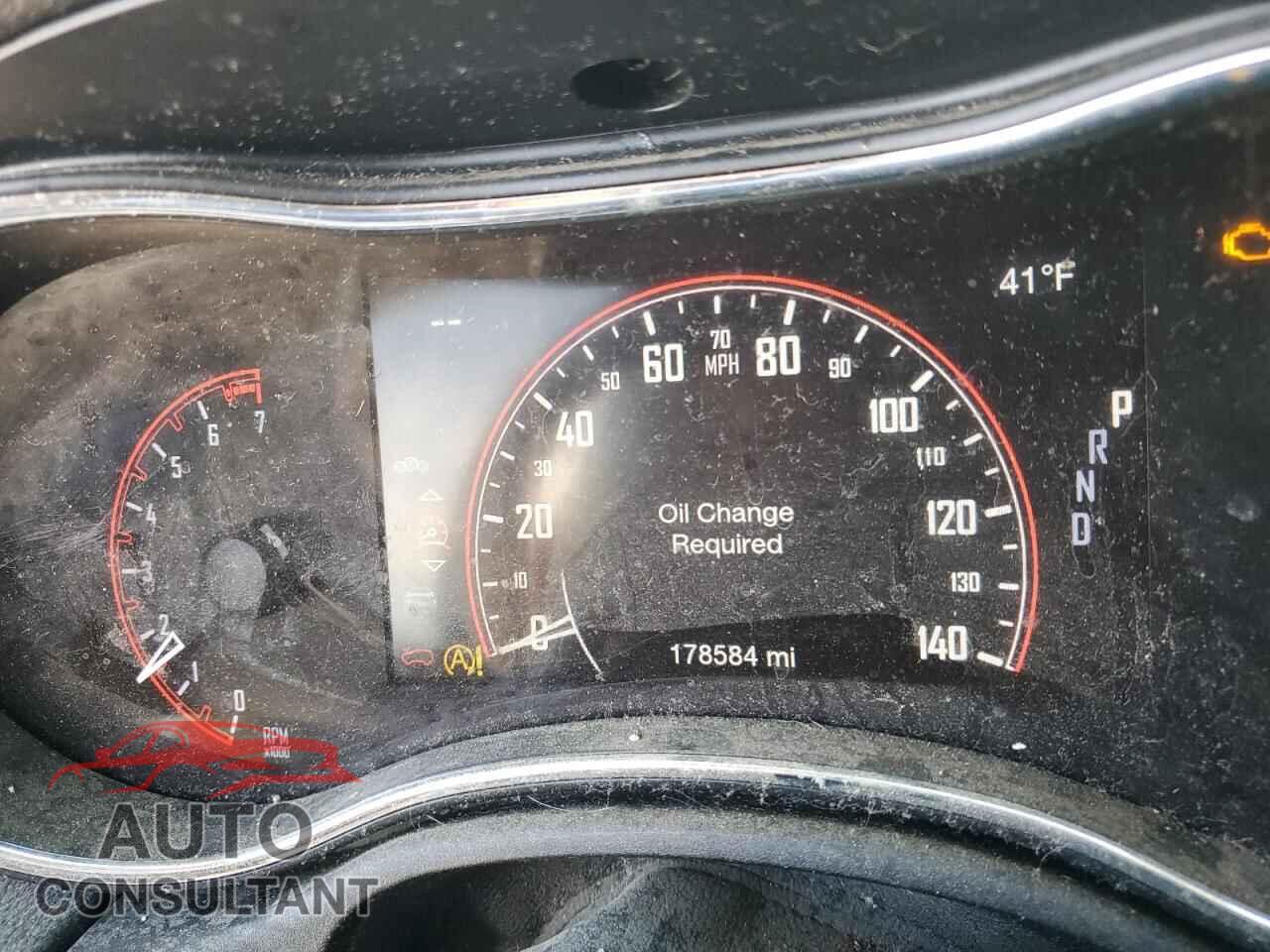 DODGE DURANGO 2018 - 1C4RDHAG3JC393370