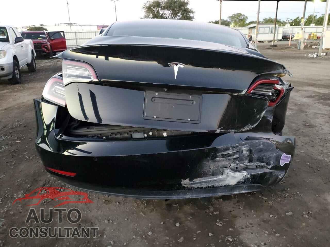 TESLA MODEL 3 2019 - 5YJ3E1EA5KF361900