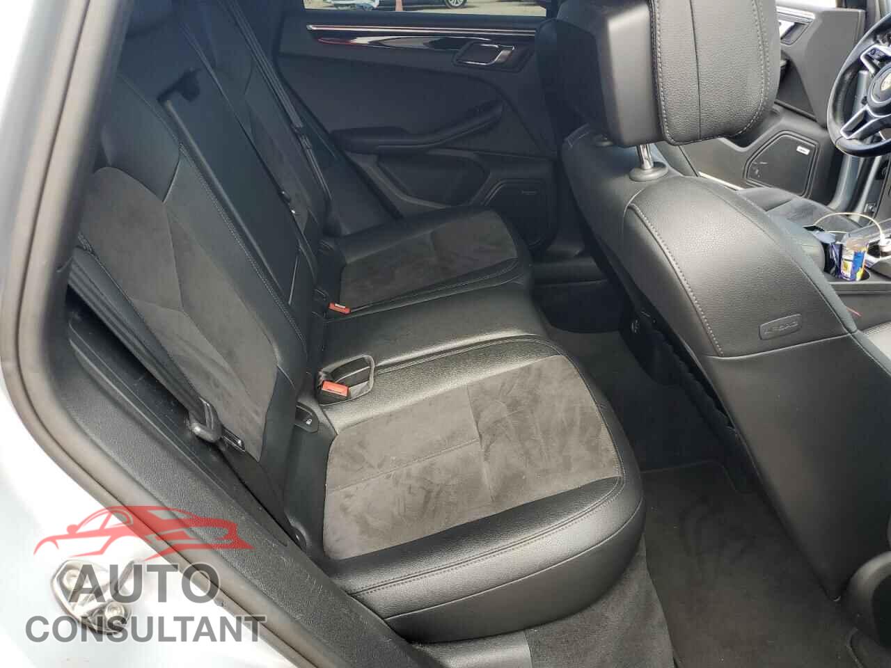 PORSCHE MACAN 2017 - WP1AA2A57HLB05991