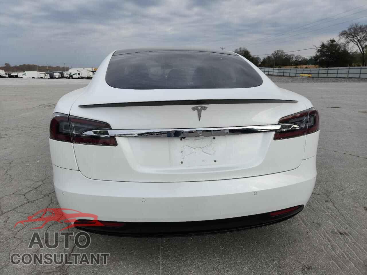 TESLA MODEL S 2019 - 5YJSA1E26KF305173