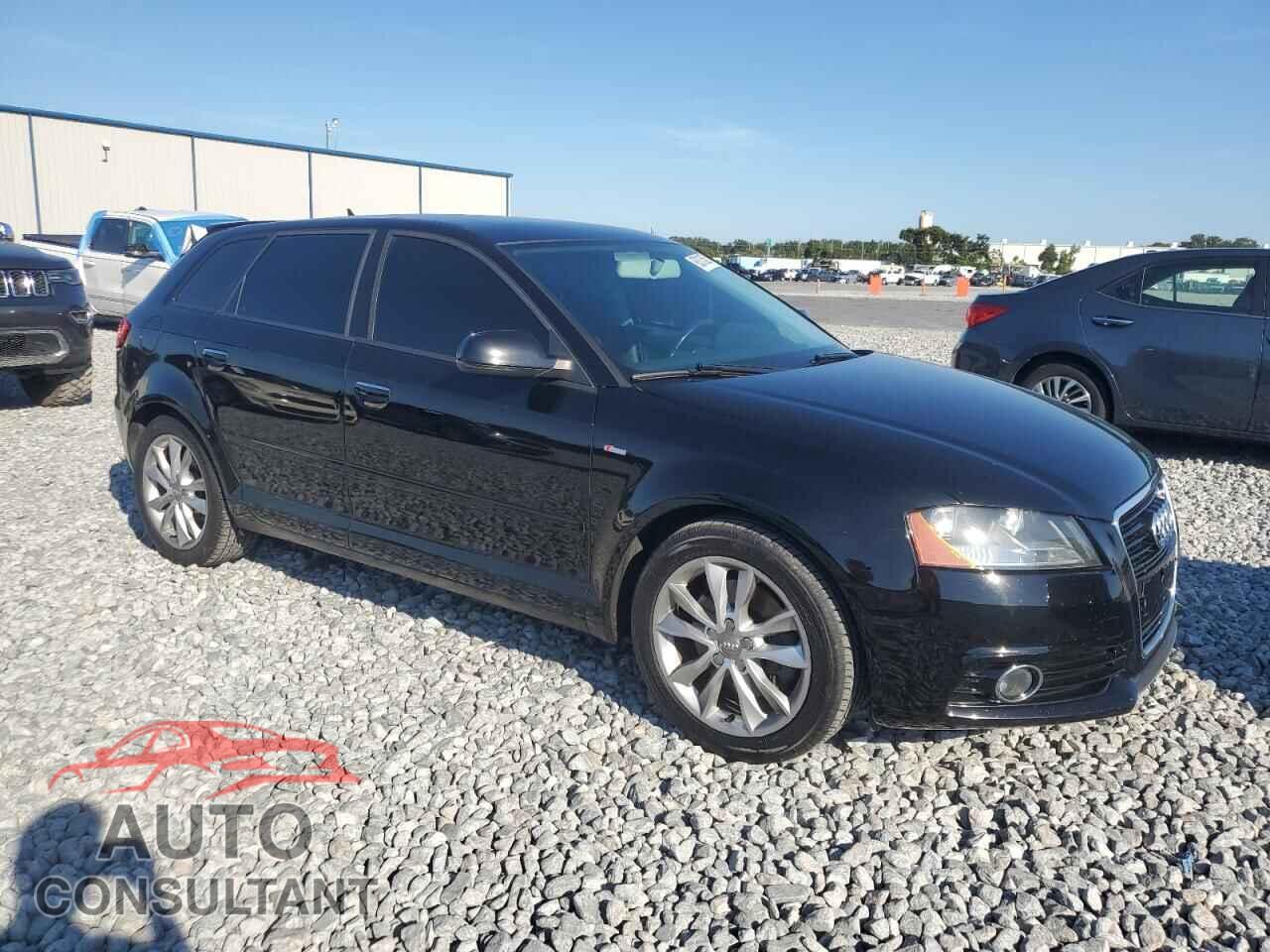 AUDI A3 2011 - WAUBEAFM1BA138103