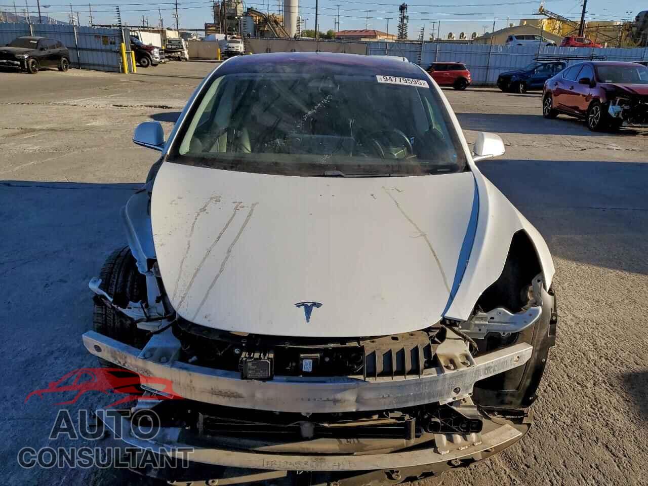 TESLA MODEL 3 2017 - 5YJ3E1EA9HF001568
