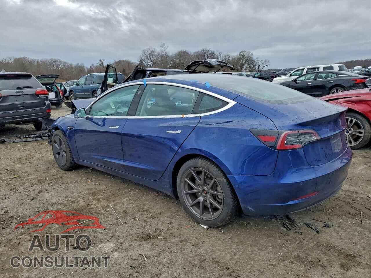 TESLA MODEL 3 2018 - 5YJ3E1EA1JF154113