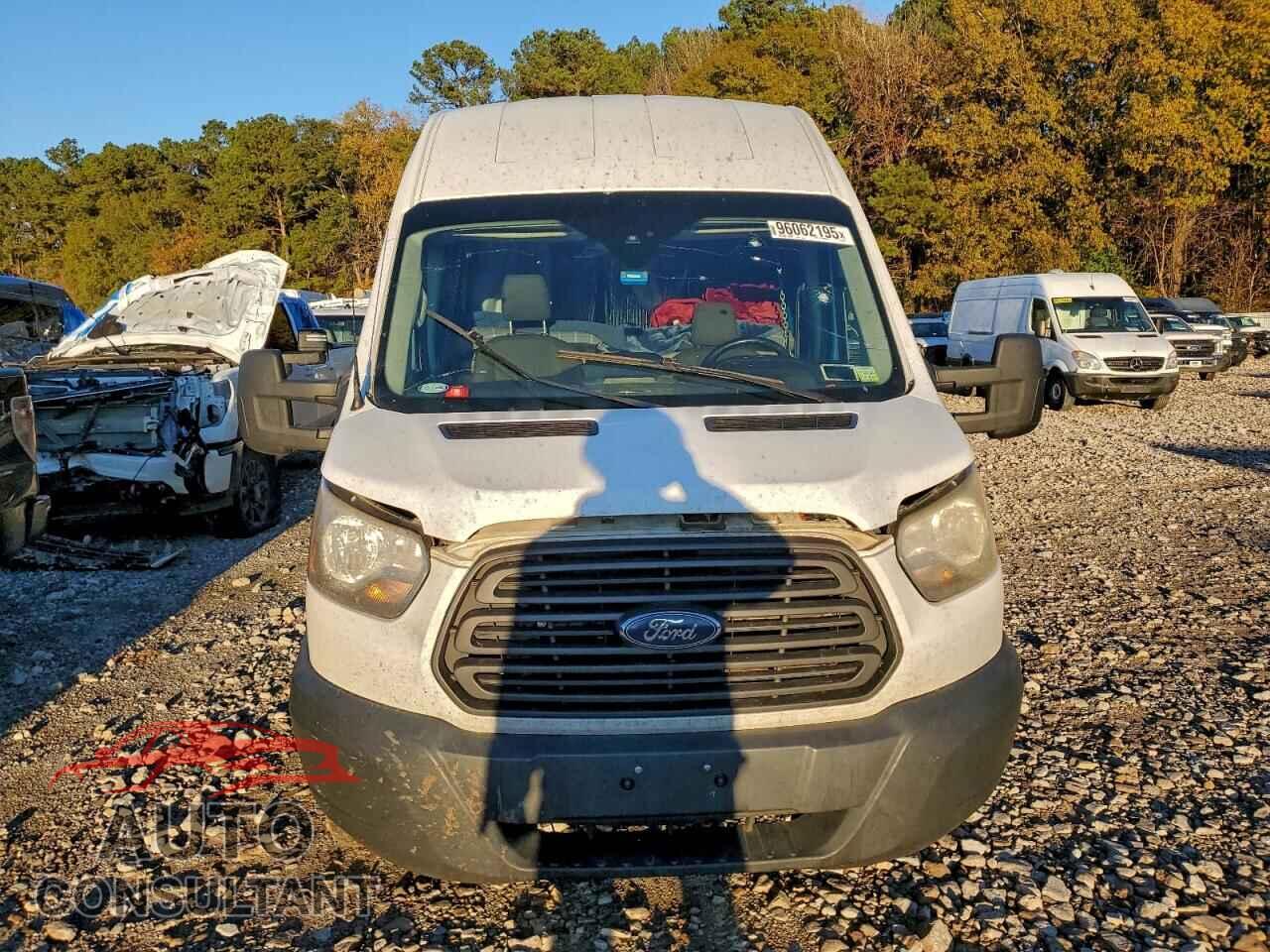 FORD TRANSIT 2017 - 1FTBW3XM8HKB19934