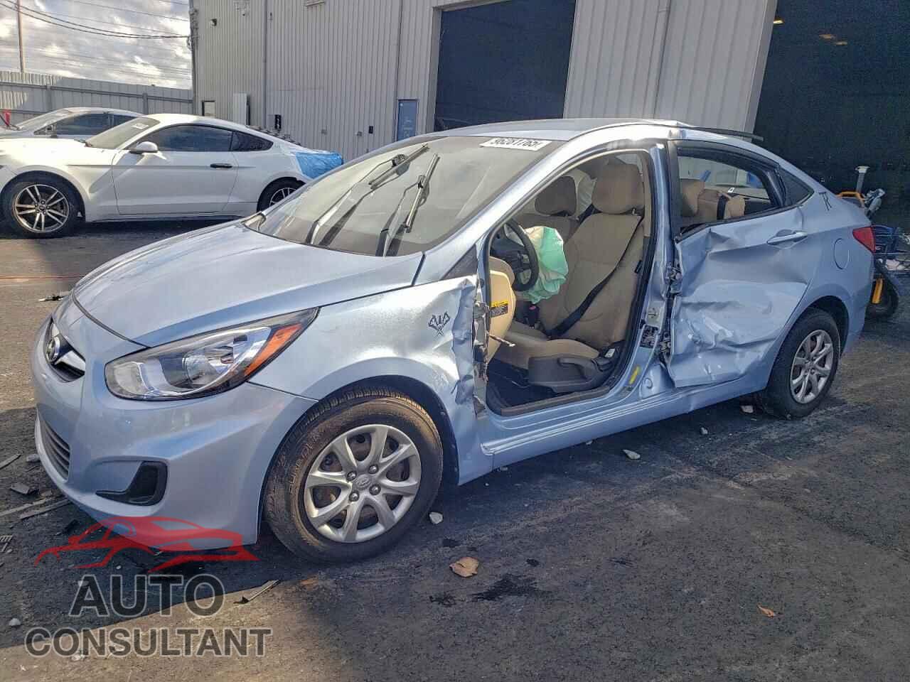 HYUNDAI ACCENT 2013 - KMHCT4AE4DU330708