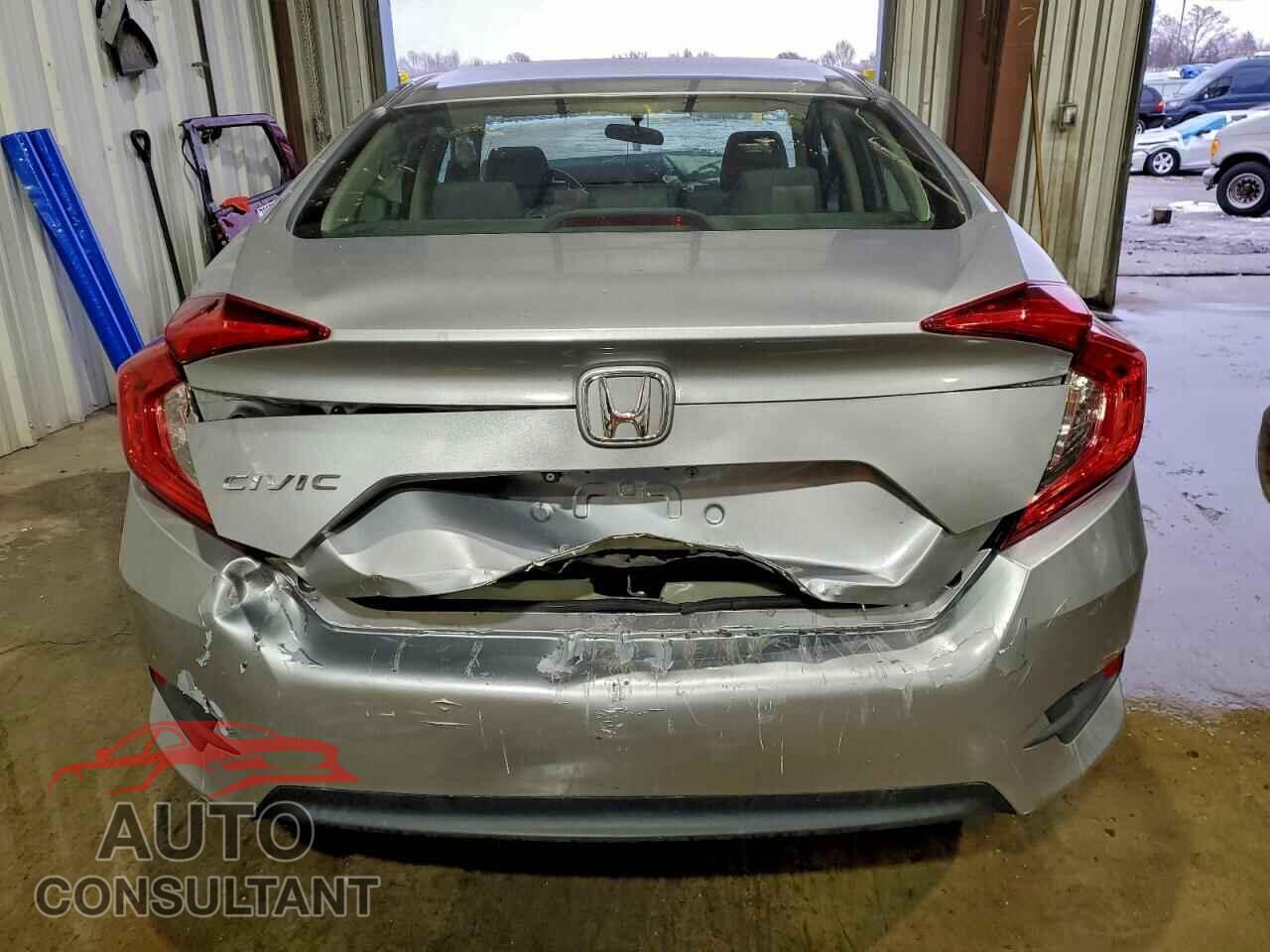 HONDA CIVIC 2017 - 2HGFC2F55HH559293