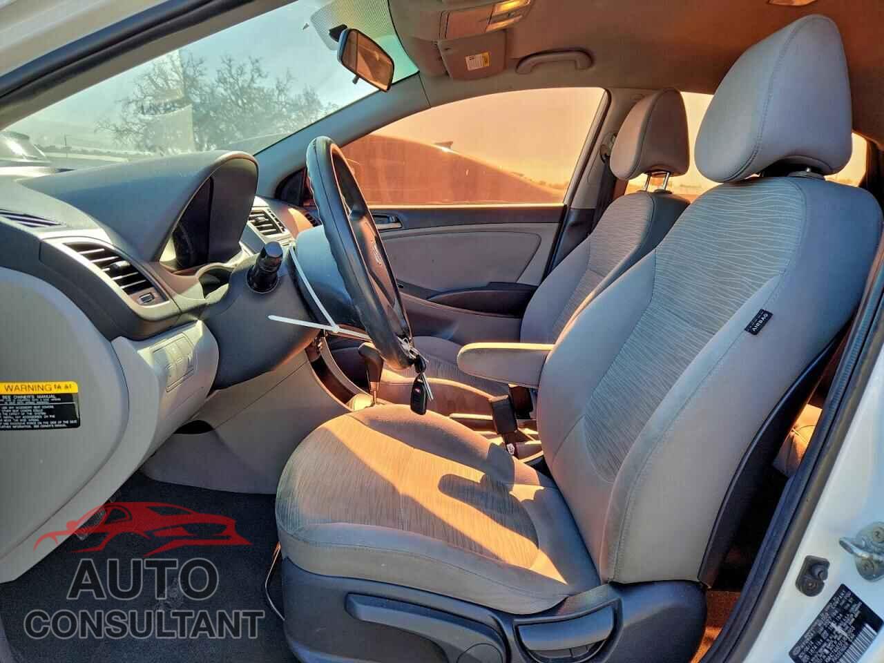 HYUNDAI ACCENT 2015 - KMHCT4AE5FU820903