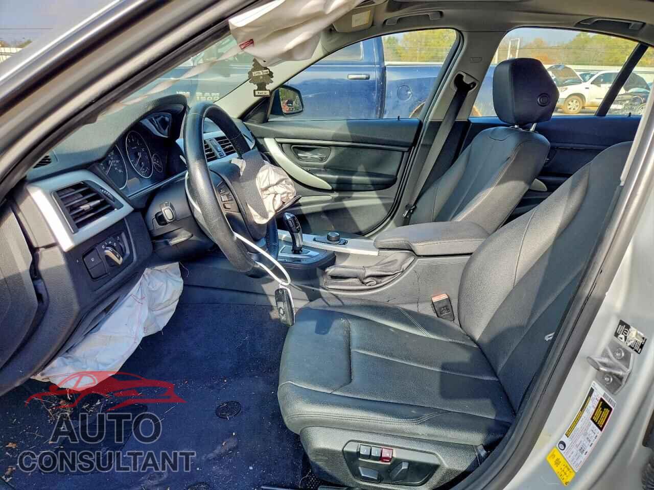 BMW 3 SERIES 2013 - WBA3A5C55DF359701