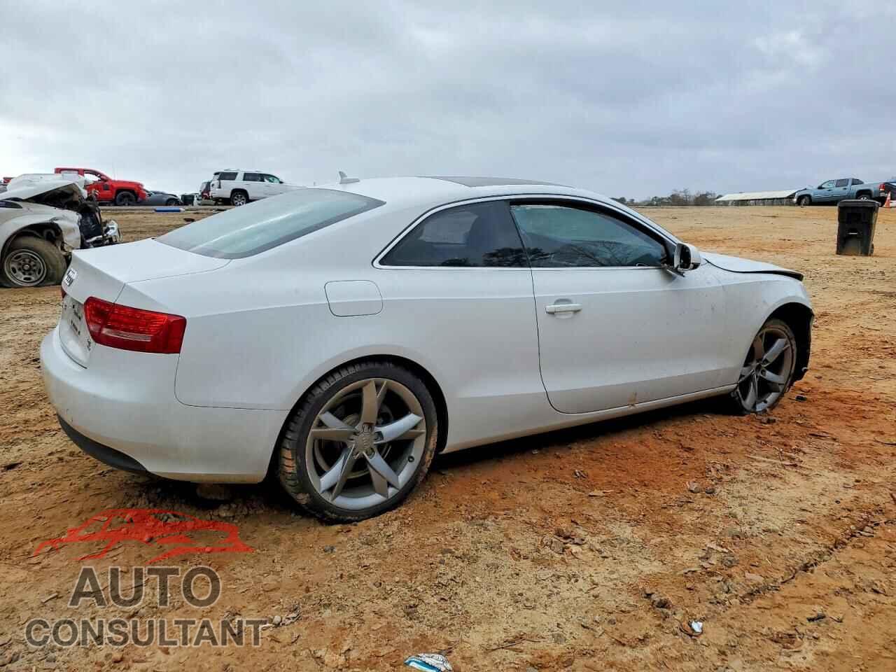 AUDI A5 2012 - WAULFAFR8CA004879