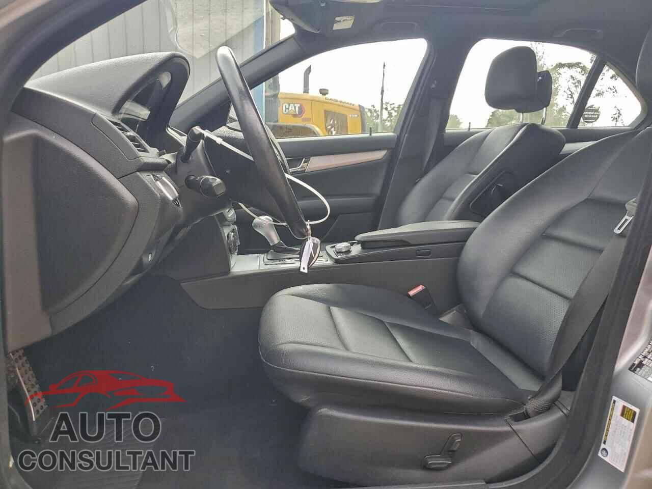 MERCEDES-BENZ C-CLASS 2010 - WDDGF5EB3AR092602