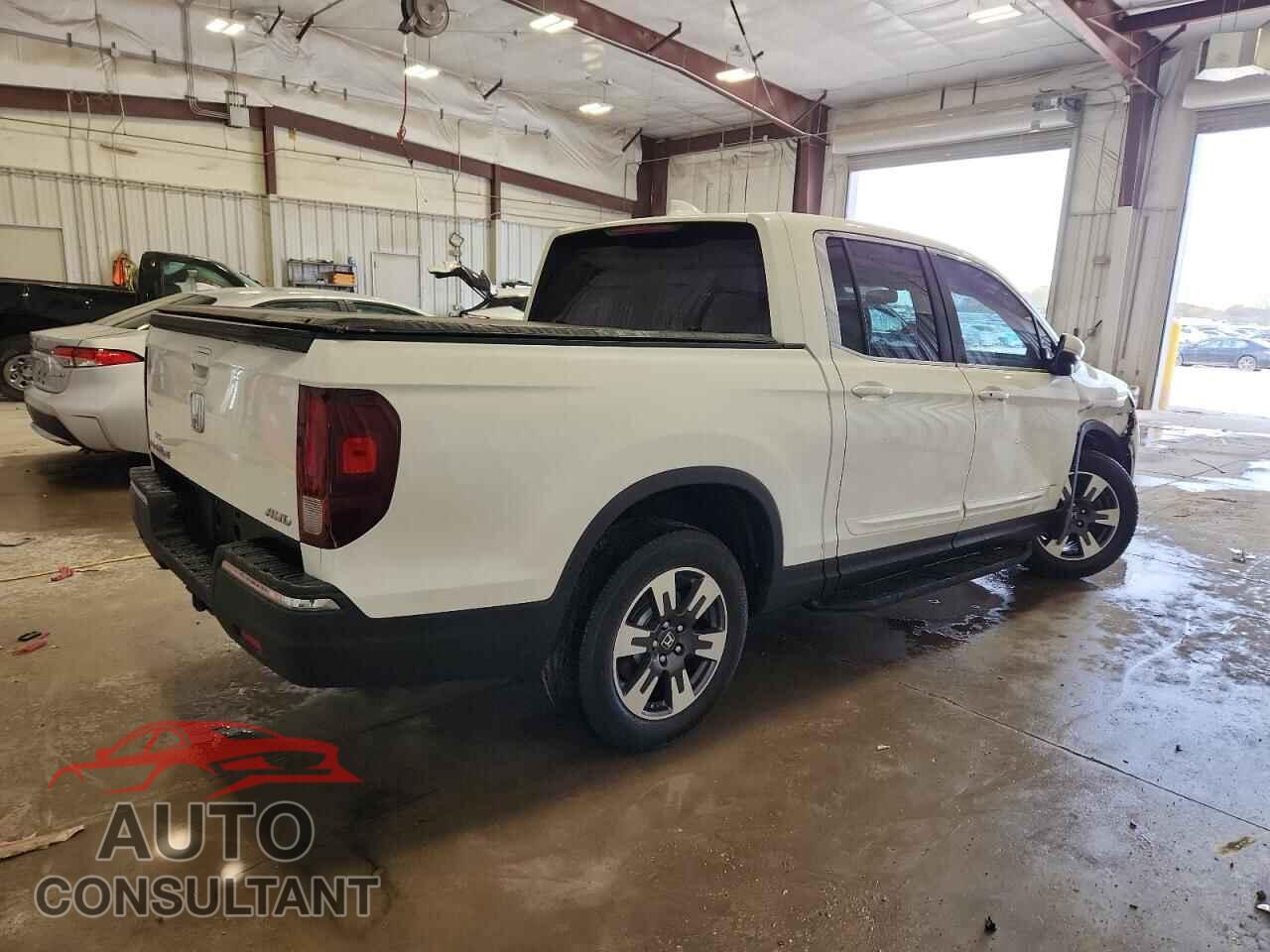 HONDA RIDGELINE 2017 - 5FPYK3F65HB010103