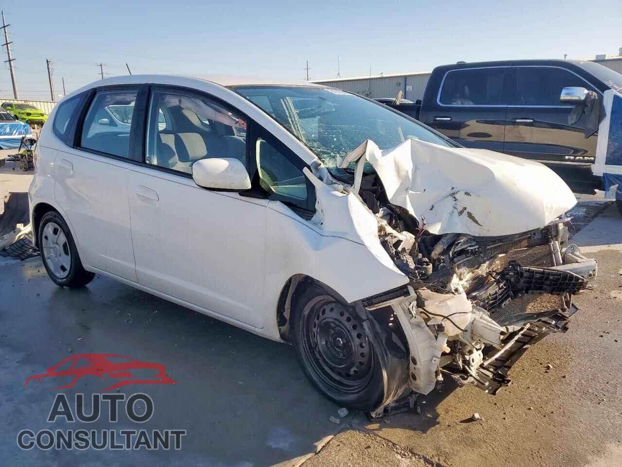 HONDA FIT 2013 - JHMGE8H33DC047314