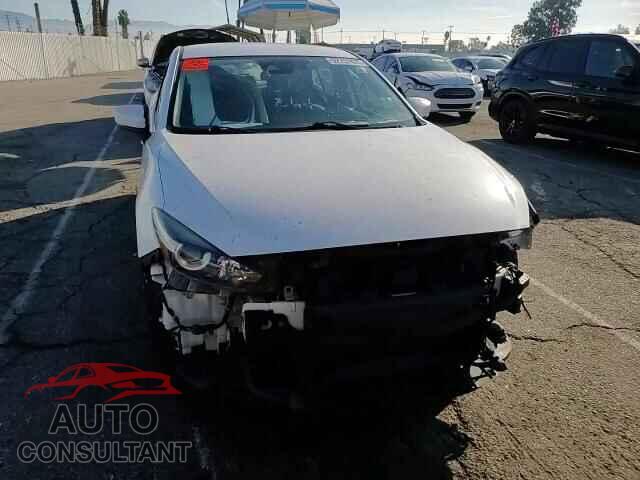 MAZDA 3 2017 - 3MZBN1V73HM126977