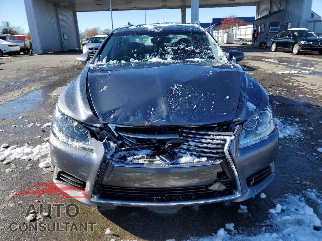 LEXUS LS460 2017 - JTHCL5EF1H5028370