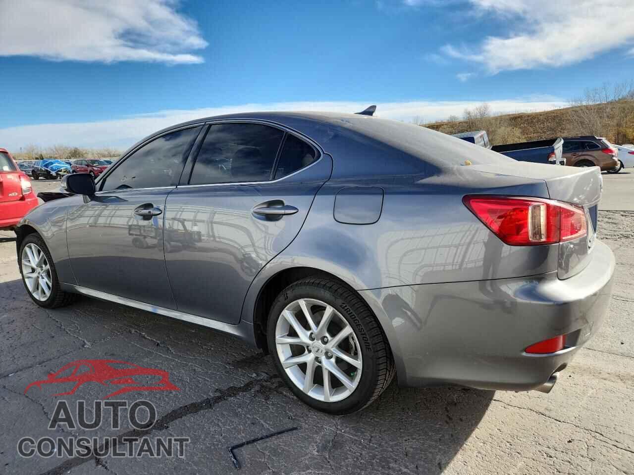 LEXUS IS 2013 - JTHCF5C2XD2036051