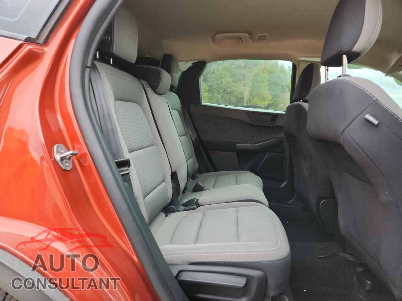 FORD ESCAPE 2020 - 1FMCU0F69LUA62406