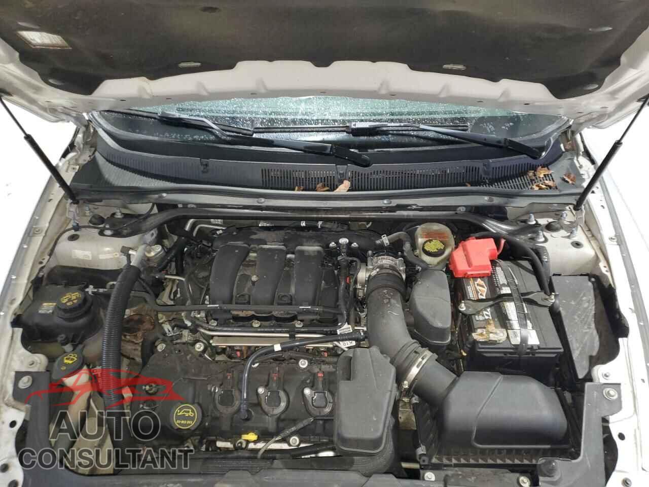 FORD TAURUS 2016 - 1FAHP2E82GG125906