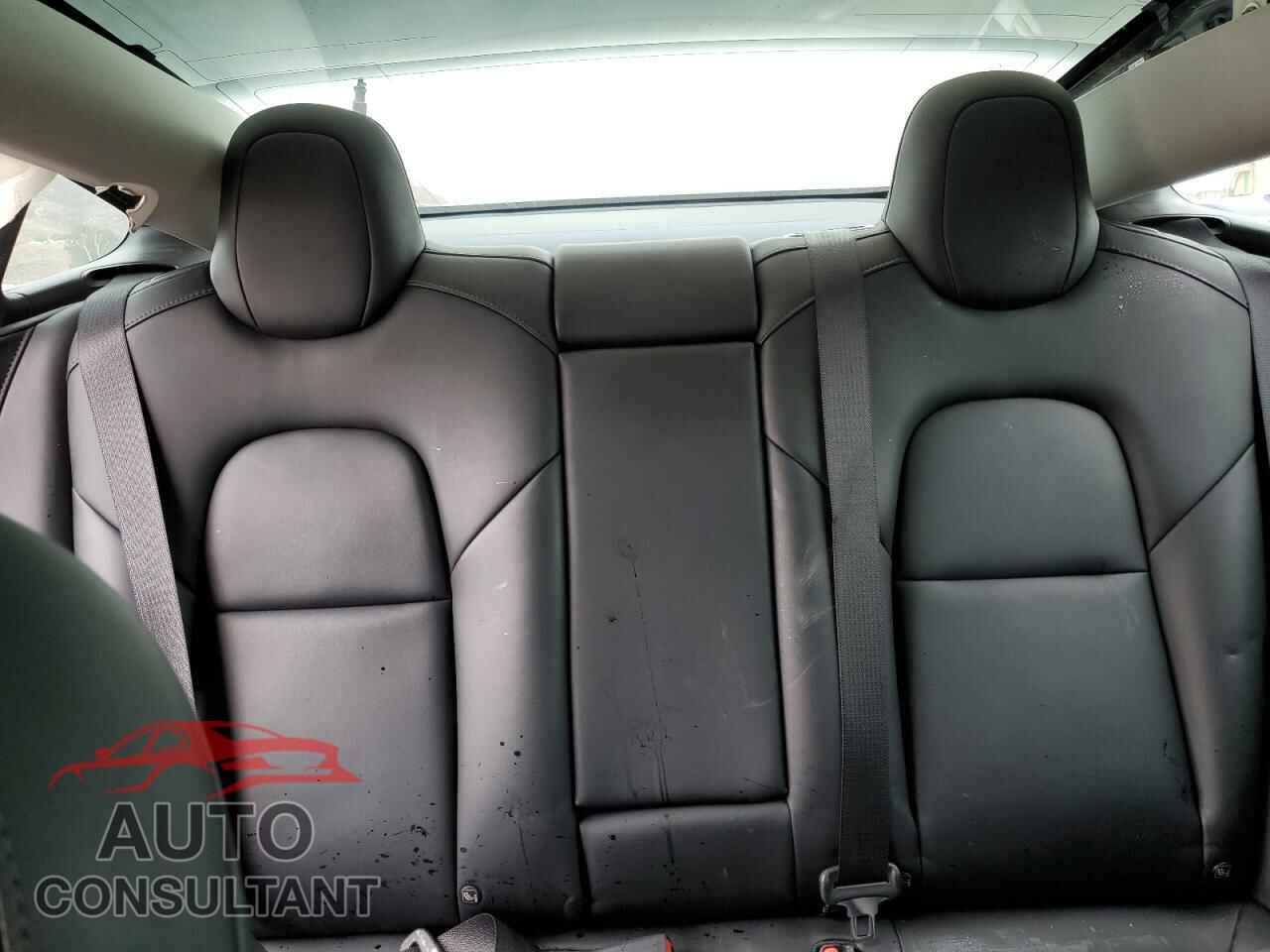 TESLA MODEL 3 2020 - 5YJ3E1EA1LF495935