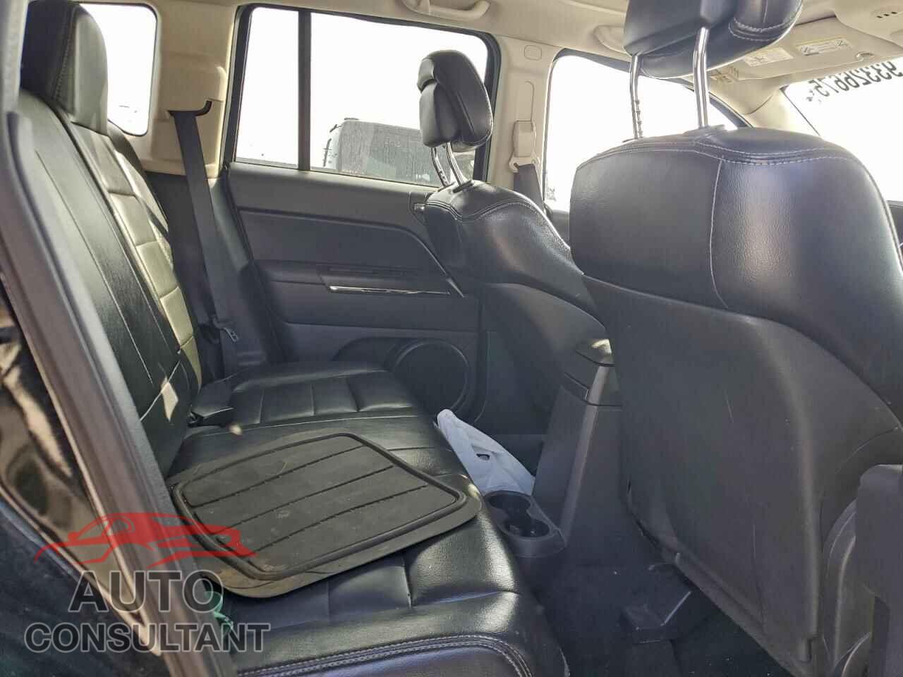 JEEP COMPASS 2013 - 1C4NJDCB3DD140176
