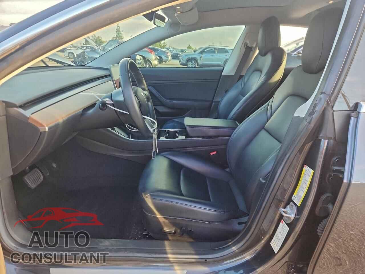 TESLA MODEL 3 2018 - 5YJ3E1EA9JF014049