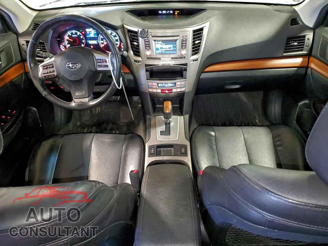 SUBARU OUTBACK 2013 - 4S4BRBKC1D3255371