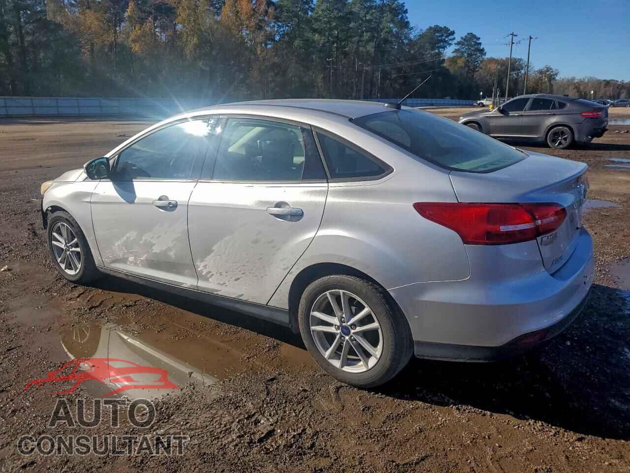 FORD FOCUS 2017 - 1FADP3F26HL227930