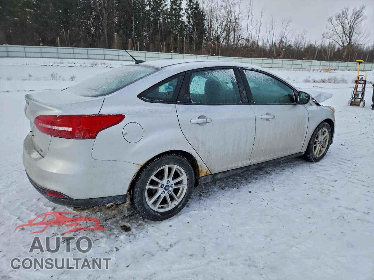 FORD FOCUS 2015 - 1FADP3F20FL275839