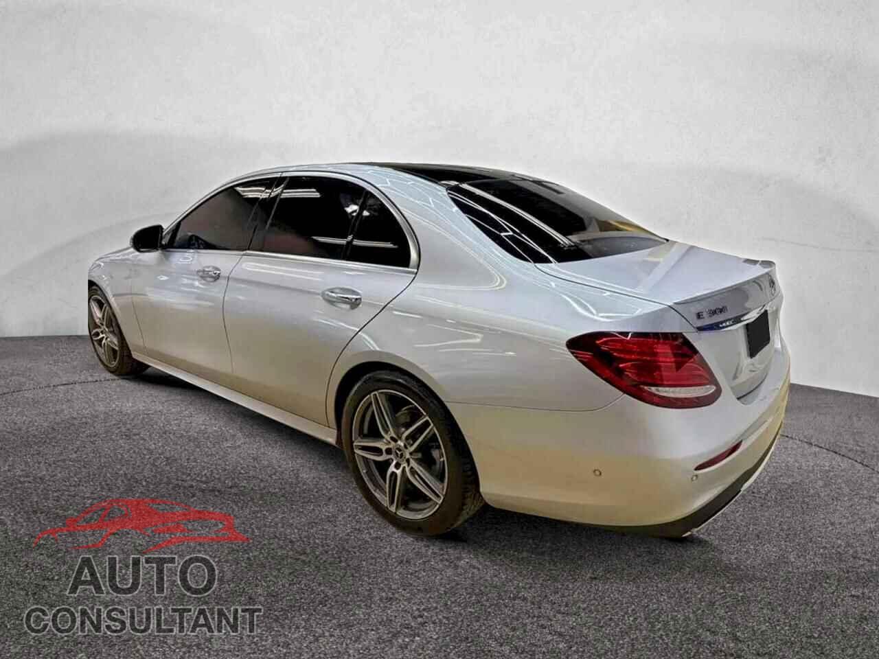MERCEDES-BENZ E-CLASS 2018 - WDDZF4KB6JA358345