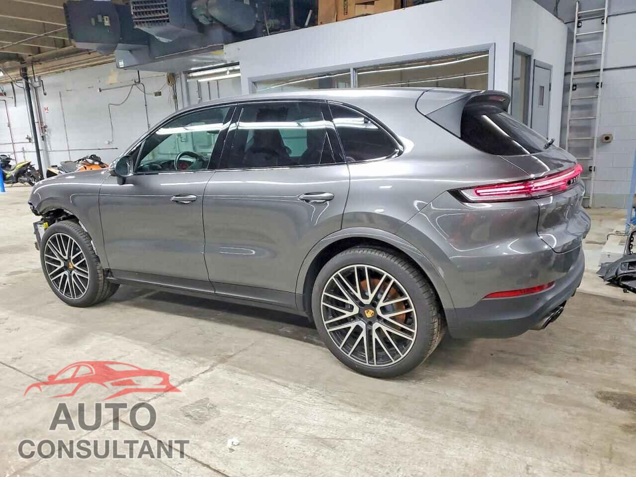 PORSCHE CAYENNE 2024 - WP1AA2AY1RDA14527