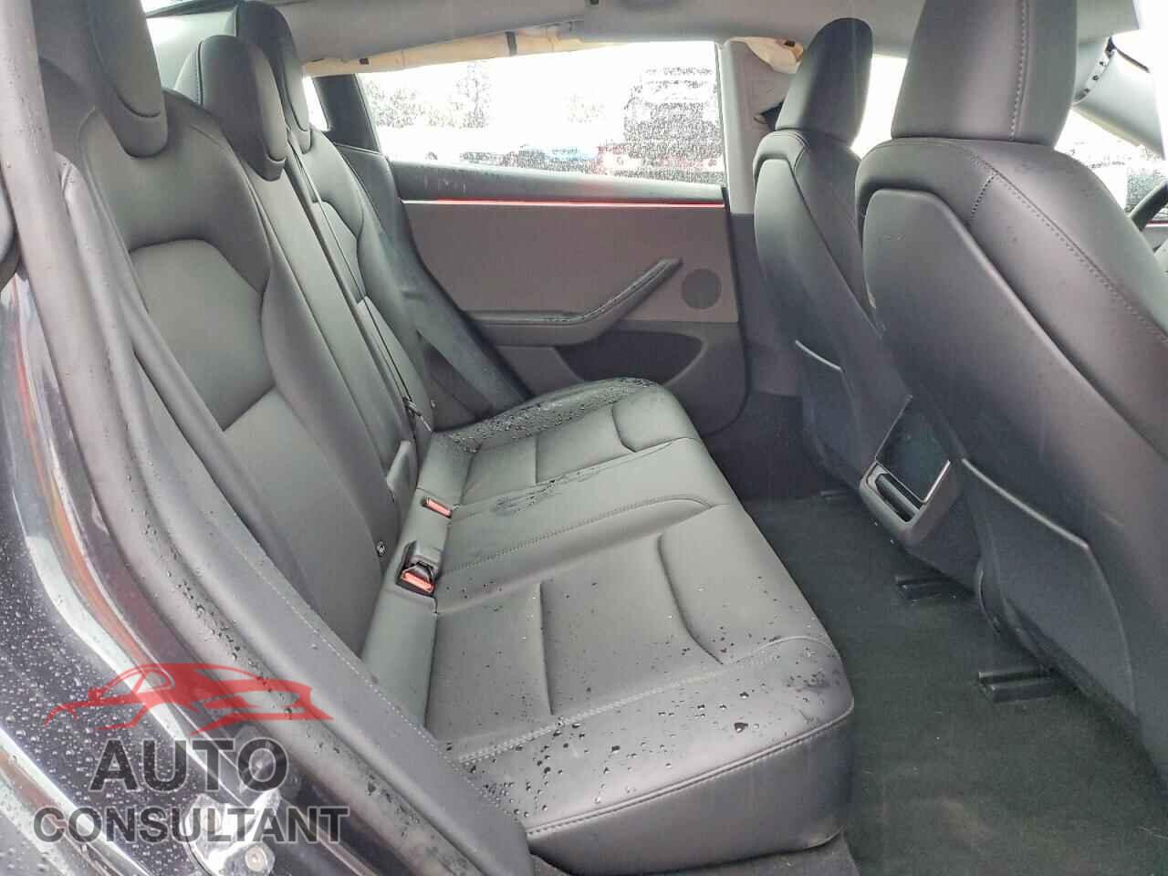 TESLA MODEL 3 2025 - 5YJ3E1EA7SF996116