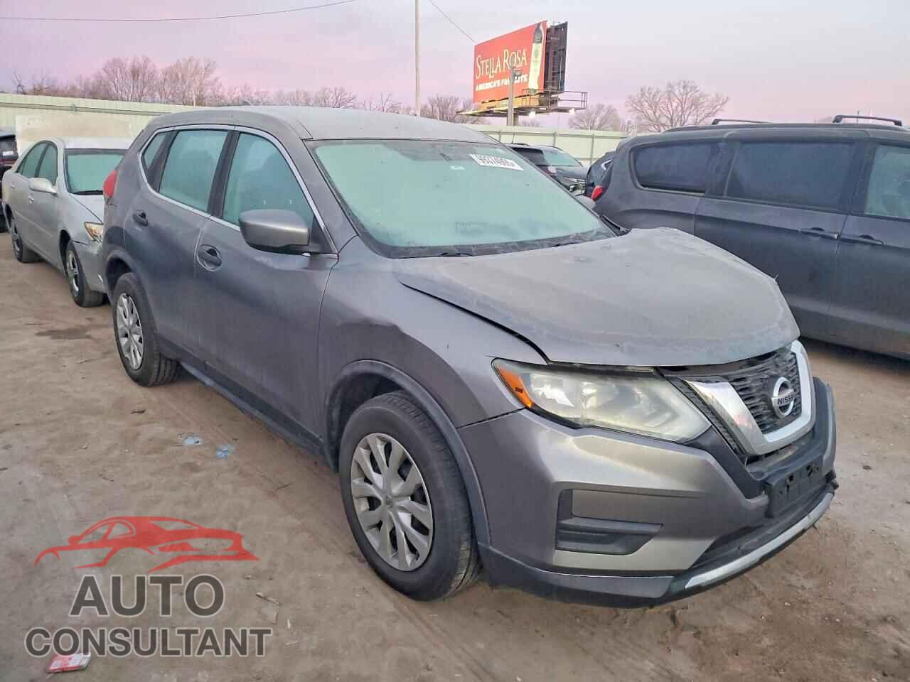 NISSAN ROGUE 2017 - KNMAT2MV7HP558685