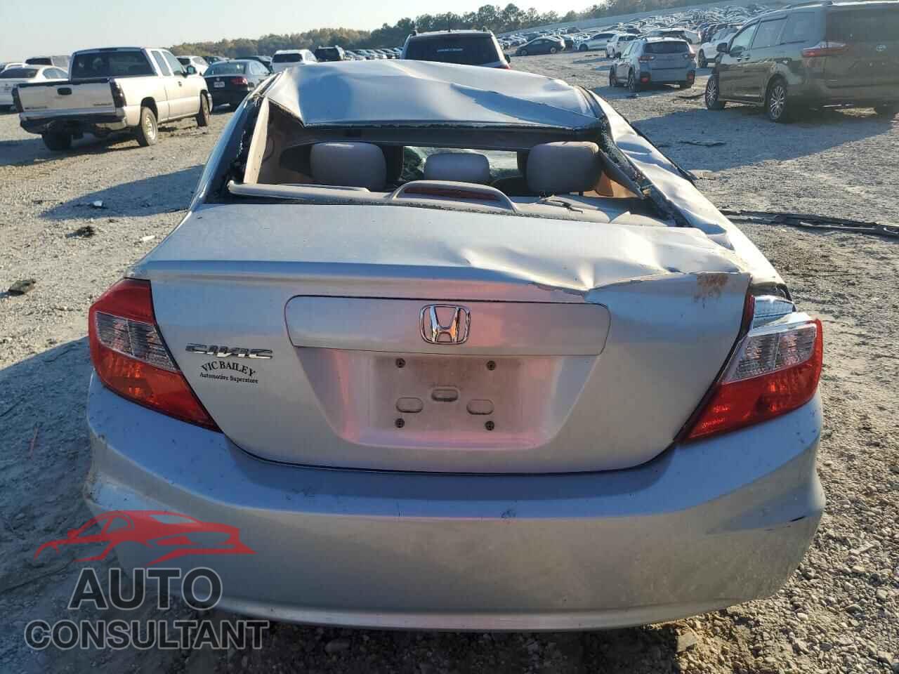 HONDA CIVIC 2012 - 2HGFB2F55CH571844