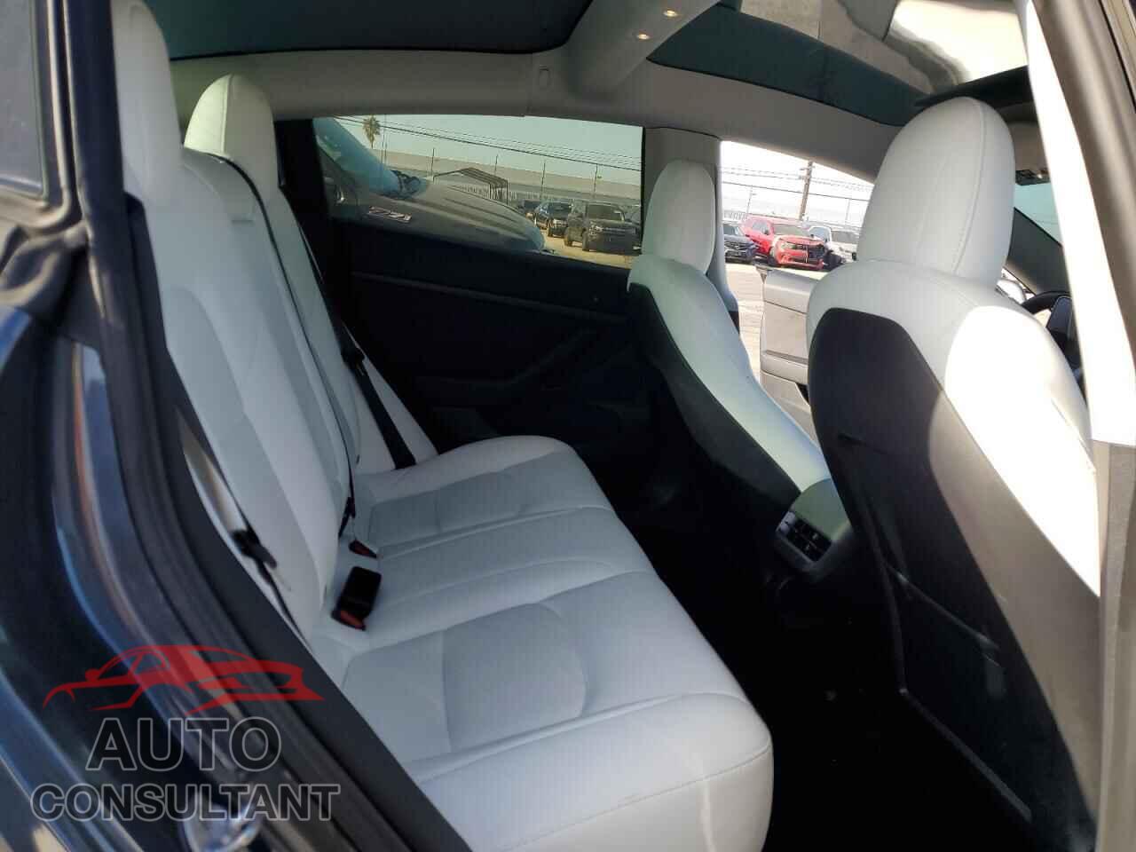 TESLA MODEL 3 2023 - 5YJ3E1EA7PF396400