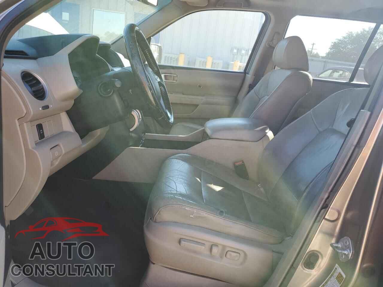 HONDA PILOT 2011 - 5FNYF3H50BB022717