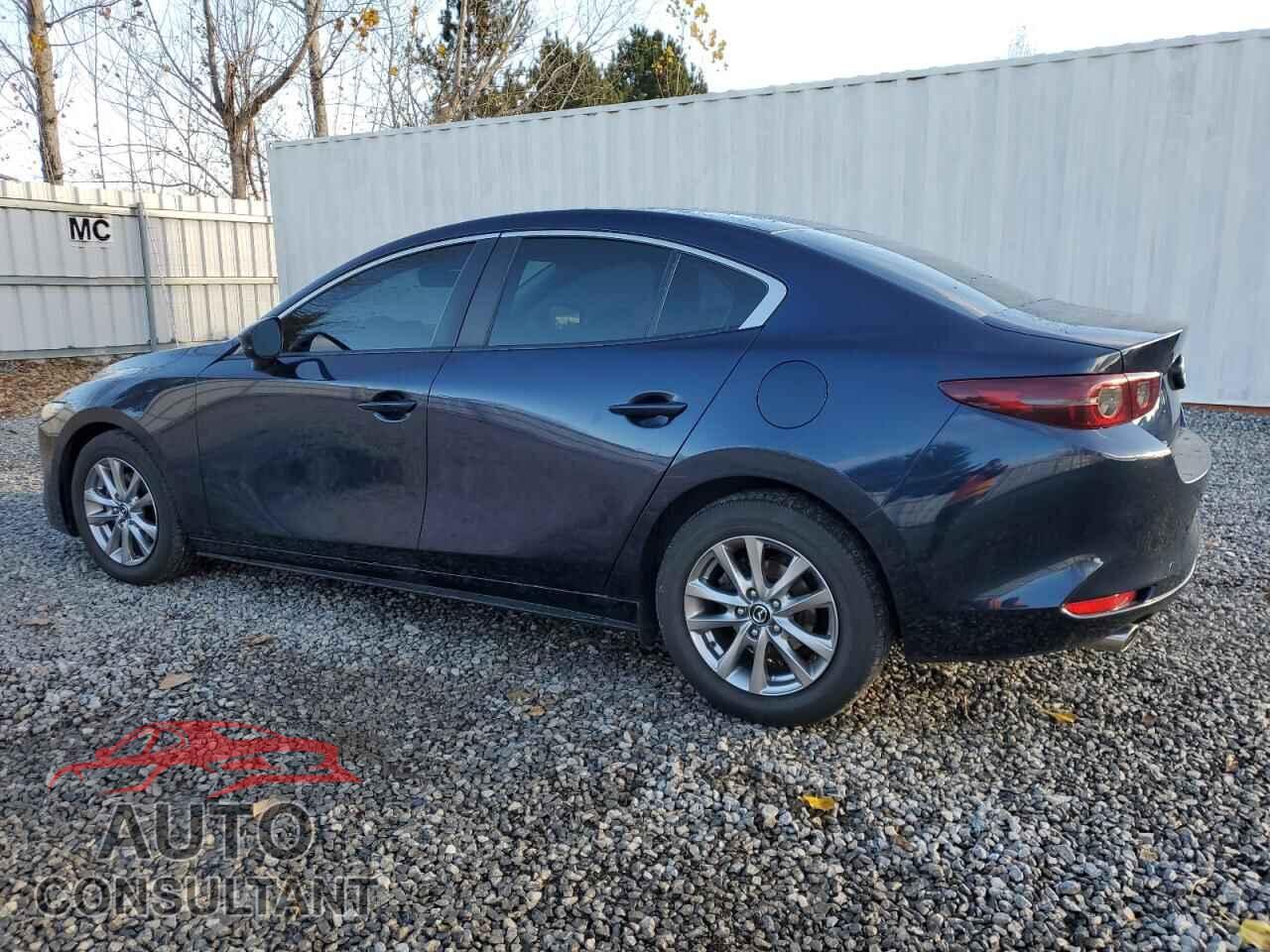 MAZDA 3 2019 - JM1BPBCM3K1127885