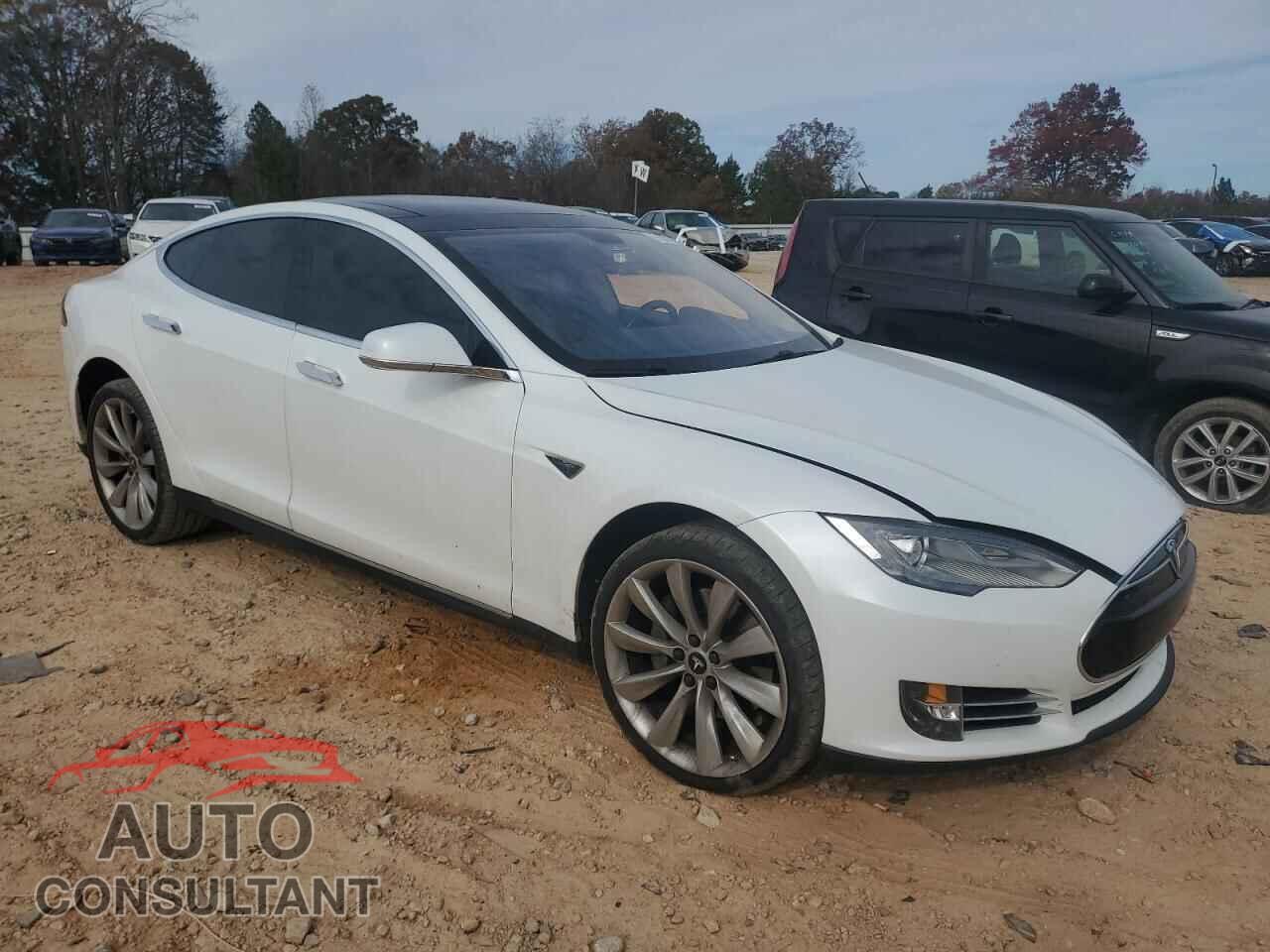 TESLA MODEL S 2012 - 5YJSA1DP9CFS00609