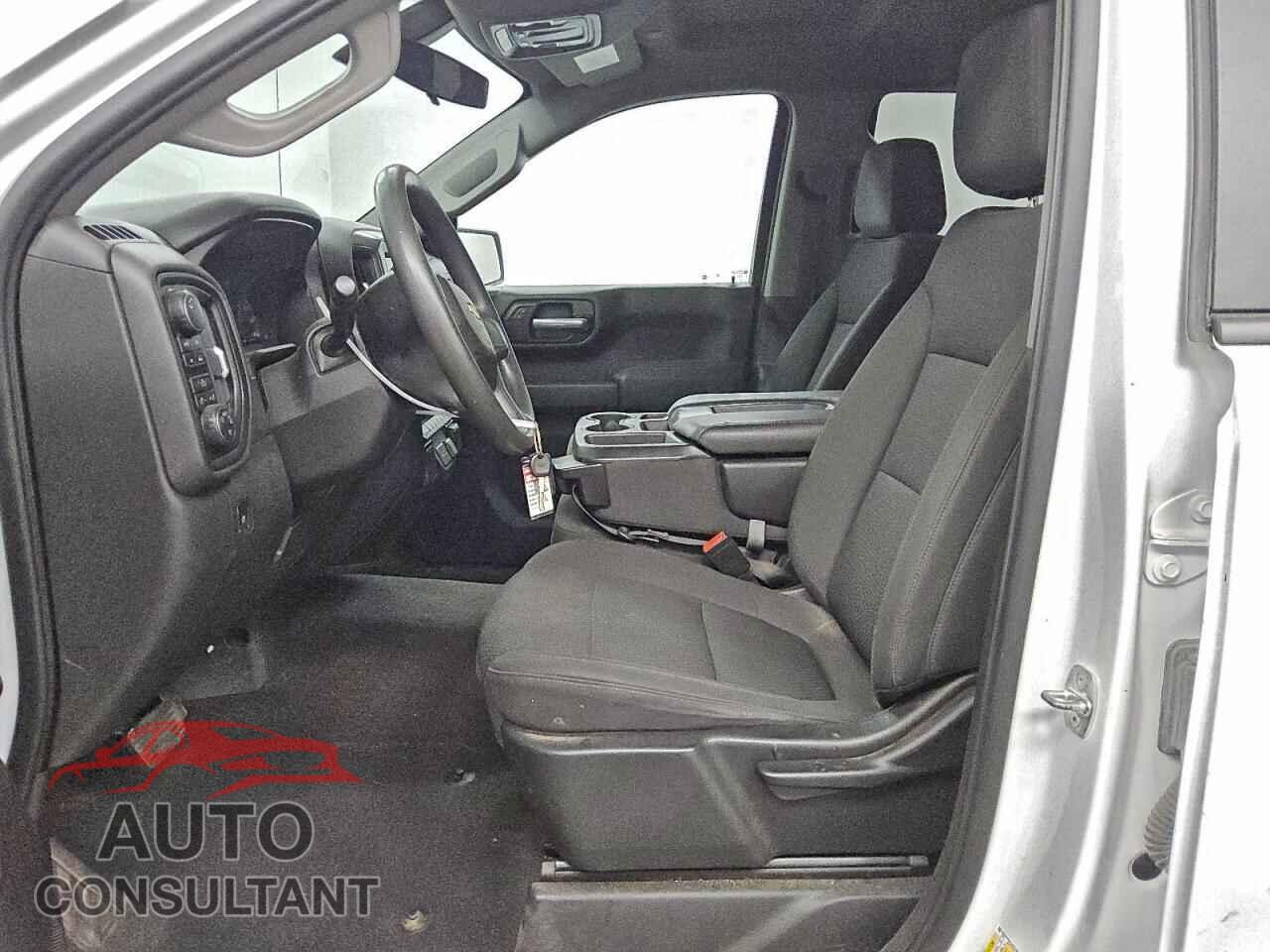 CHEVROLET SILVERADO 2021 - 3GCPYBEK2MG248622