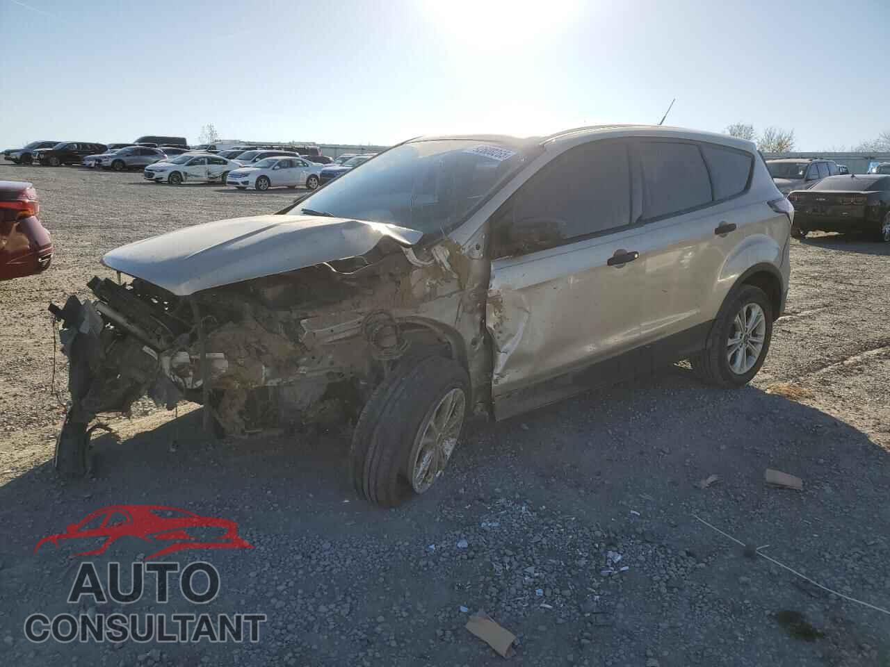 FORD ESCAPE 2017 - 1FMCU0F70HUE66422