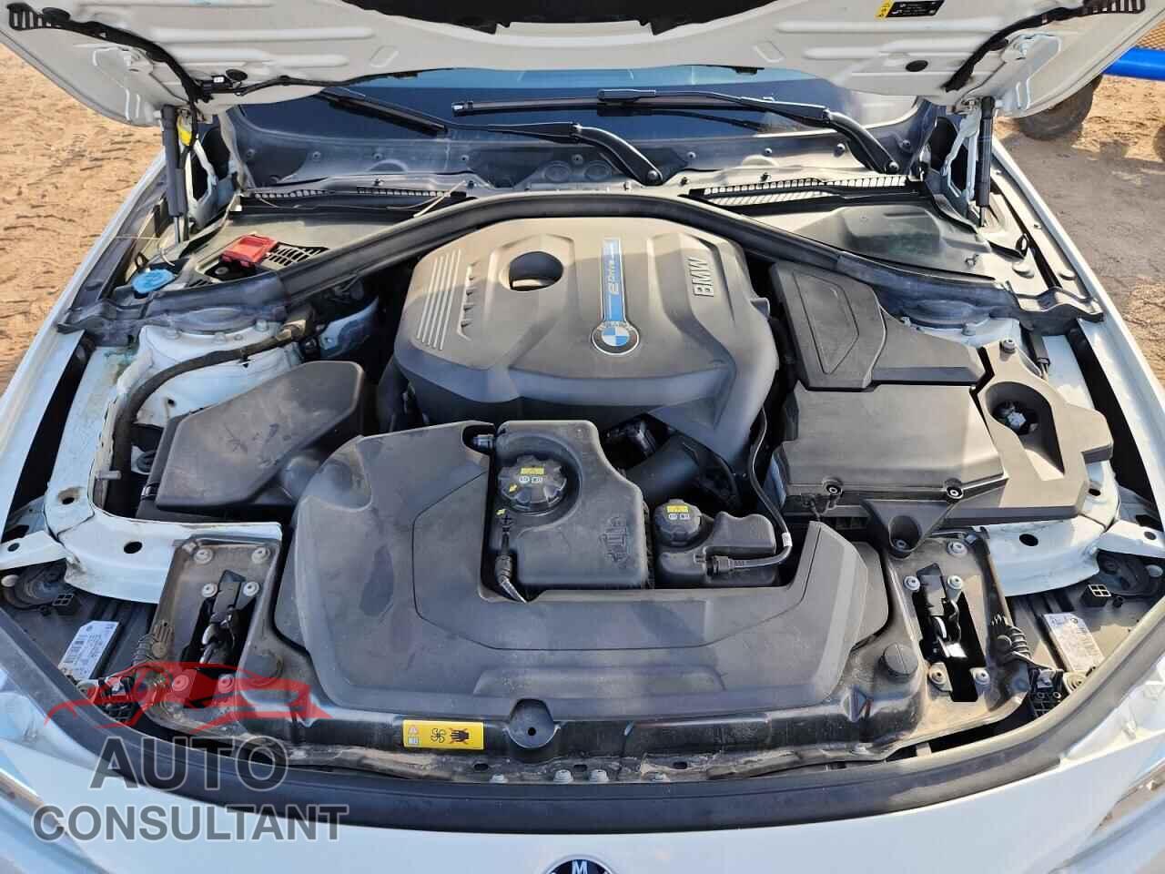 BMW 3 SERIES 2017 - WBA8E1C32HA159220