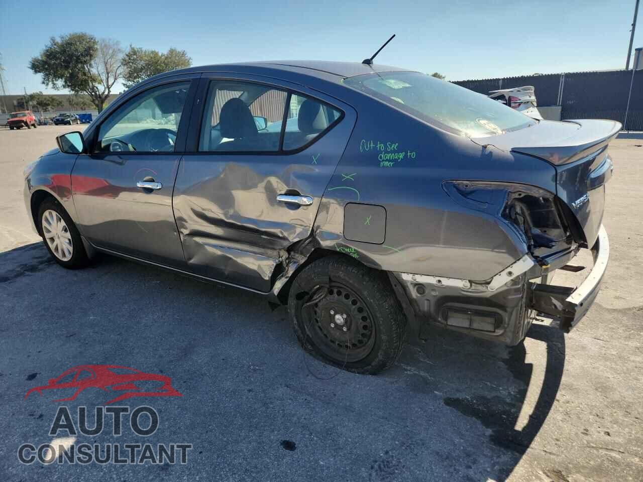 NISSAN VERSA 2017 - 3N1CN7AP3HL903103