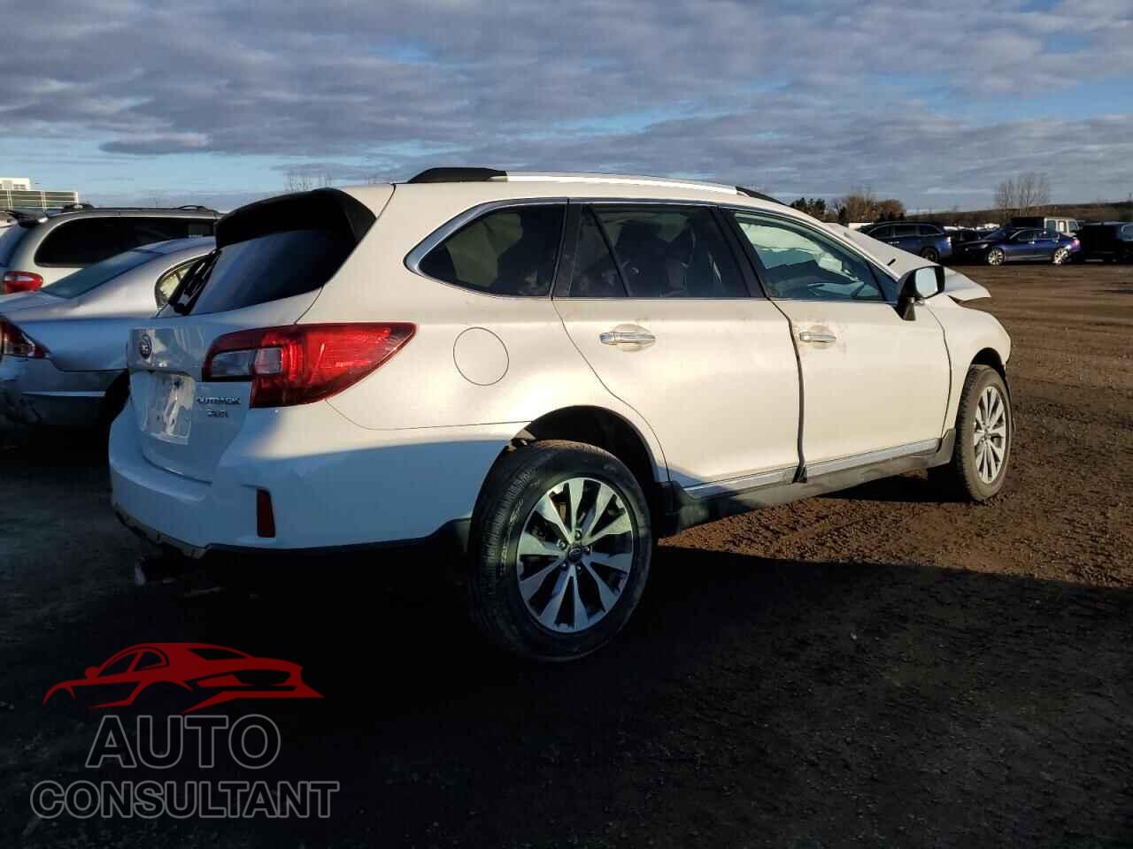 SUBARU OUTBACK 2017 - 4S4BSFTC9H3436220