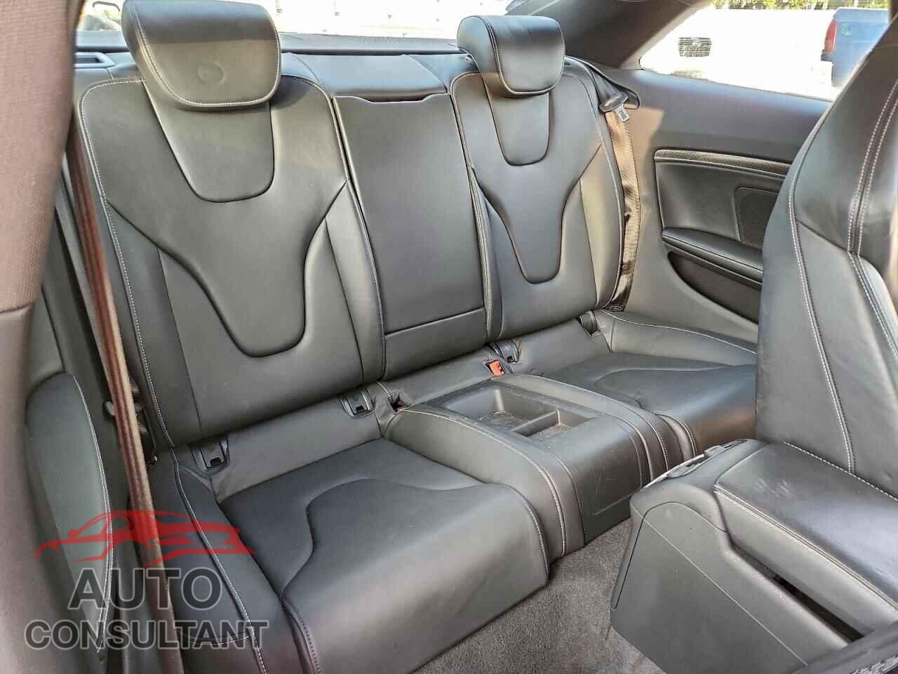 AUDI S5/RS5 2013 - WAUGGAFR3DA016132