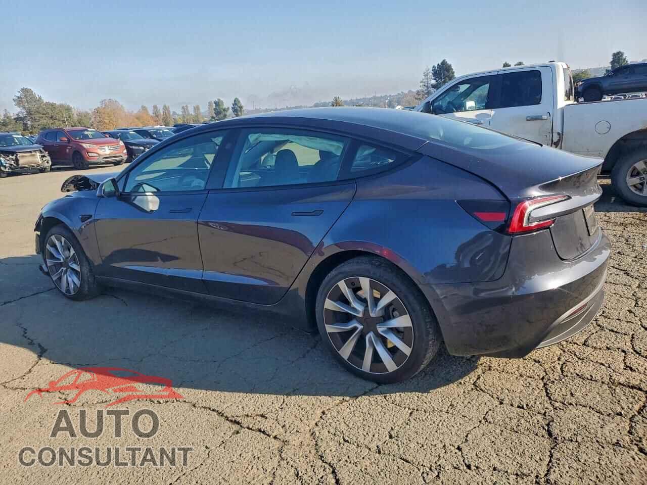 TESLA MODEL 3 2024 - 5YJ3E1EA3RF859099