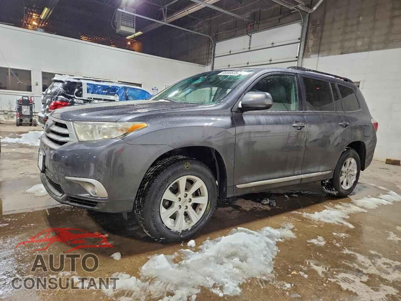 TOYOTA HIGHLANDER 2013 - 5TDBK3EH2DS239197