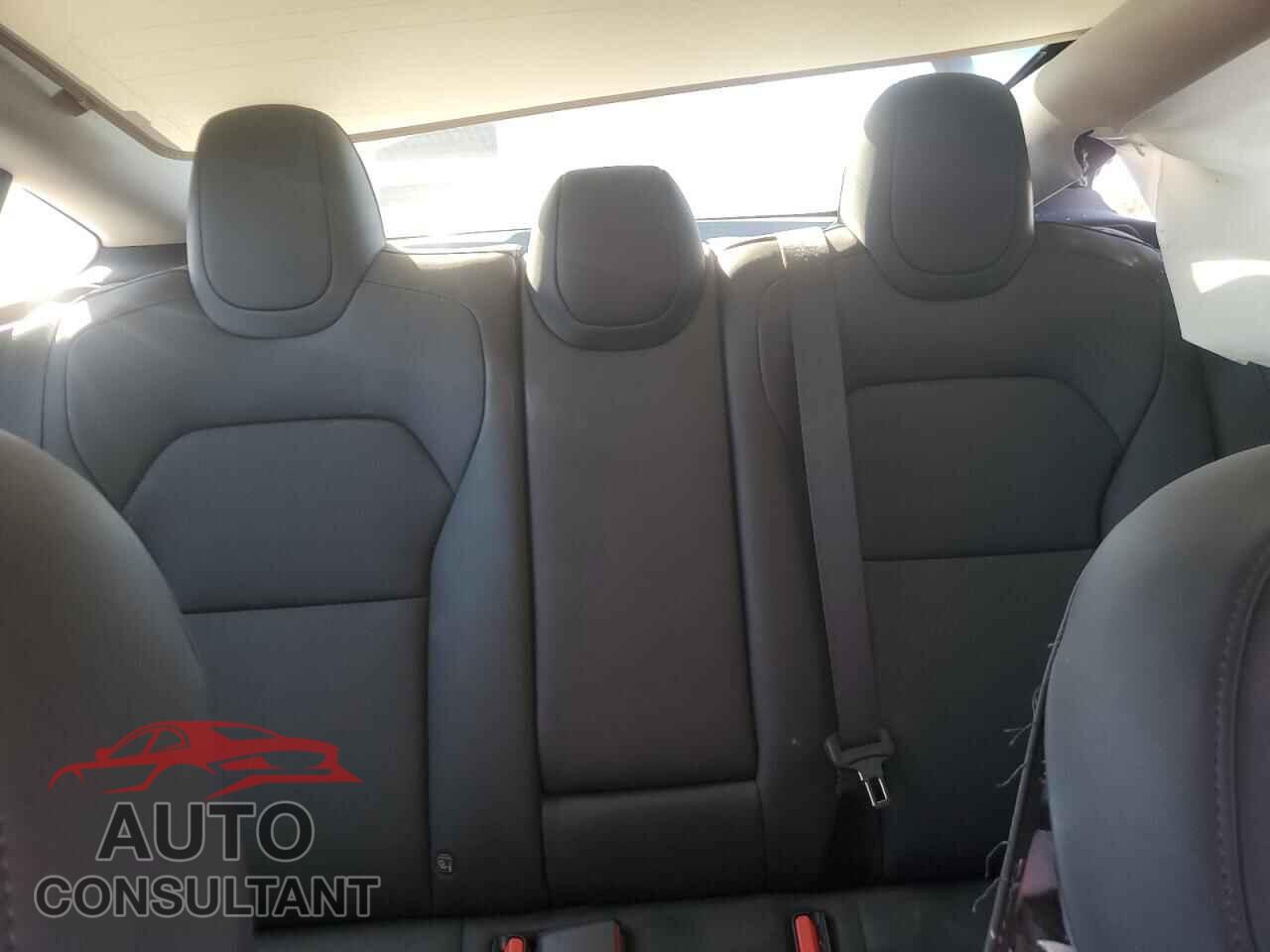 TESLA MODEL 3 2024 - 5YJ3E1EA1RF782751
