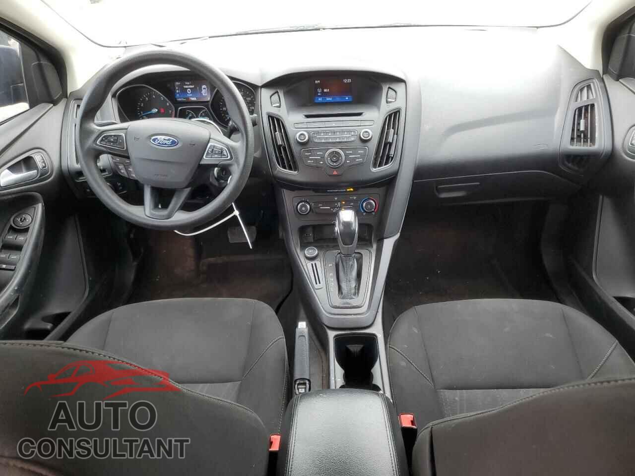 FORD FOCUS 2015 - 1FADP3F20FL357036